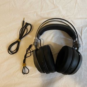 Razer Nari Ultimate Wireless Headset